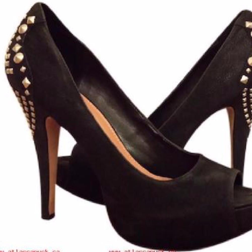 Vince Camuto MISSIE Studded Peep Toe Pump